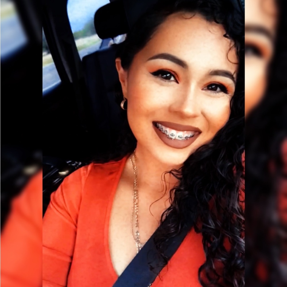 Meet your Posher, Cheila